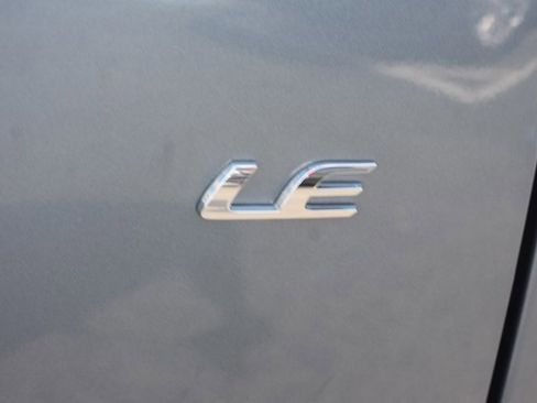 Used 2024 Toyota Corolla Cross LE FWD image 8