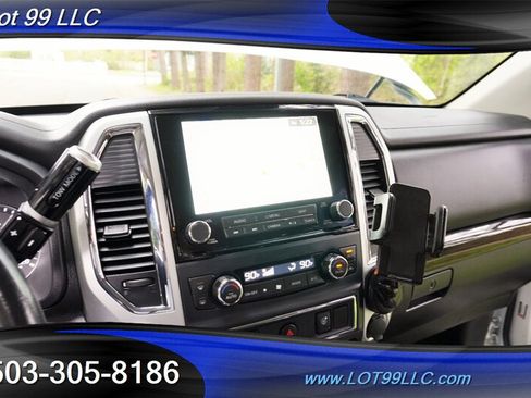 Used 2021 Nissan Titan SV w/ SV Convenience Package AWD/4WD image 22