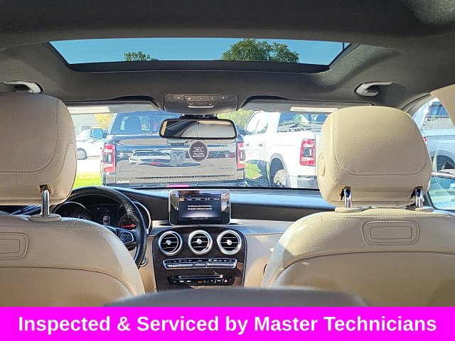 Used 2018 Mercedes-Benz GLC 300 4MATIC image 2