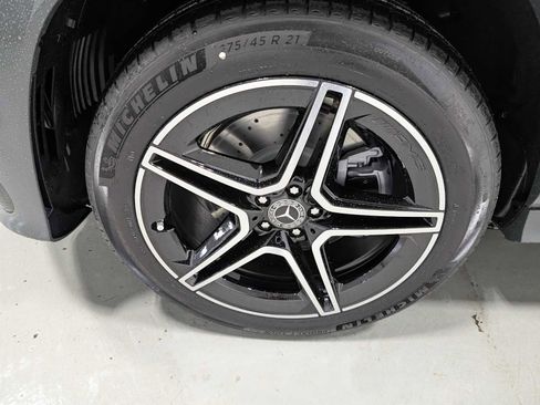 New 2026 Mercedes-Benz GLS 450 4MATIC image 3