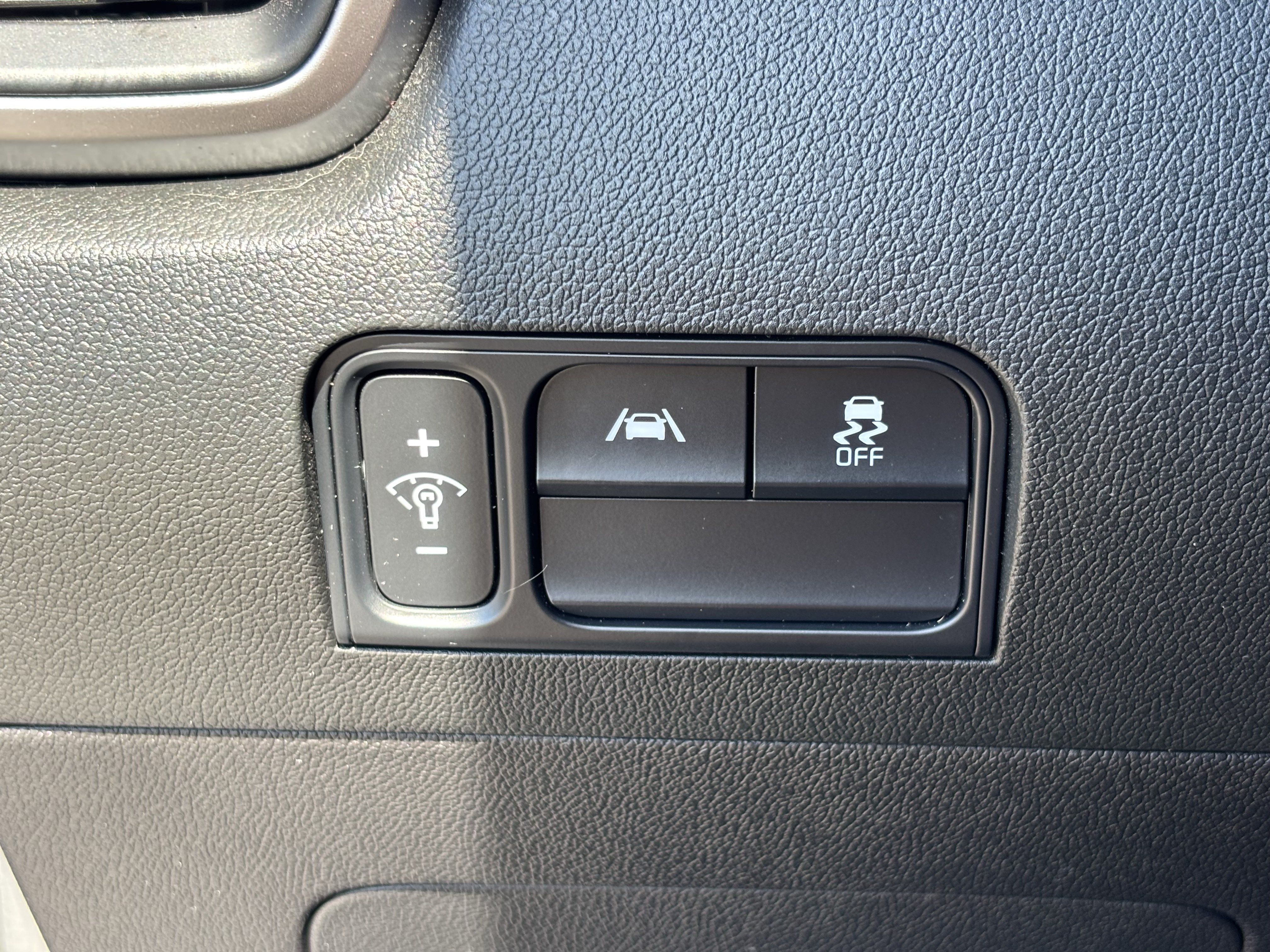 Certified 2022 Kia Sorento LX FWD image 29