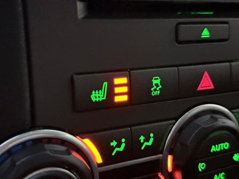 Used 2013 Land Rover LR4 HSE image 36