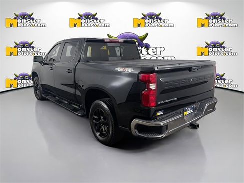 Used 2023 Chevrolet Silverado 1500 LT w/ Convenience Package II image 7