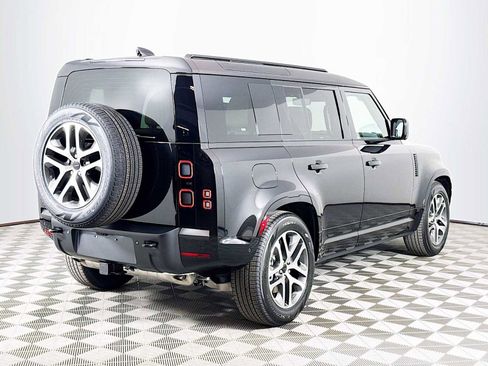 New 2026 Land Rover Defender 110 X-Dynamic SE AWD/4WD image 5
