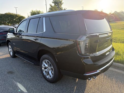 Used 2026 Chevrolet Tahoe Premier AWD/4WD image 8
