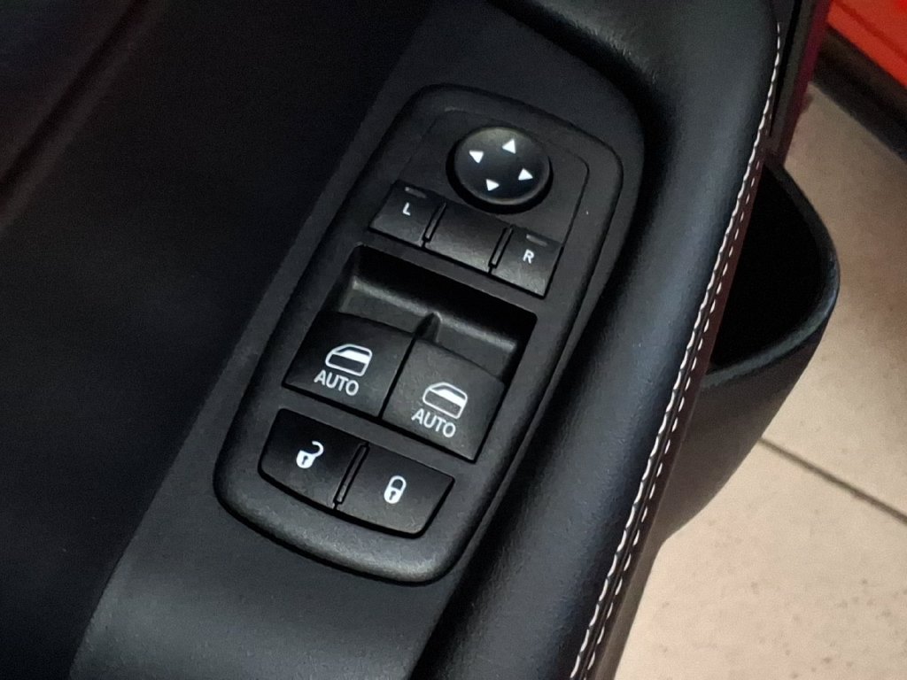 Used 2023 Dodge Challenger SRT Hellcat RWD image 11