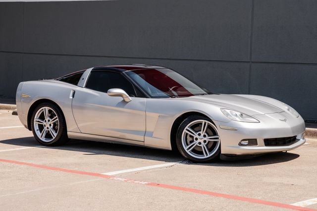 Used 2008 Chevrolet Corvette Coupe w/ Preferred Equipment Group RWD image 45