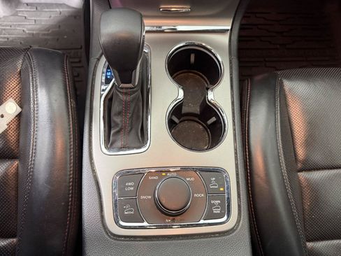 Used 2019 Jeep Grand Cherokee Trailhawk w/ Trailhawk Luxury Group AWD/4WD image 6