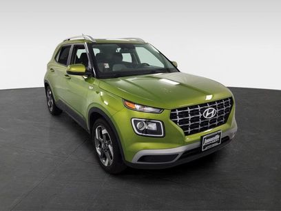 Used 2024 Hyundai Venue SEL