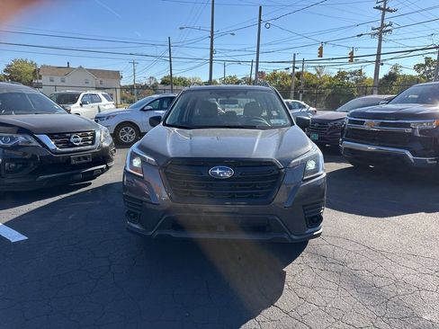 Used 2024 Subaru Forester image 2