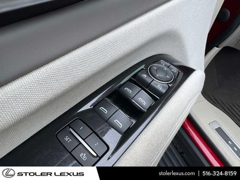 Used 2023 Cadillac Escalade Sport Platinum w/ LPO, ONYX Package AWD/4WD image 24