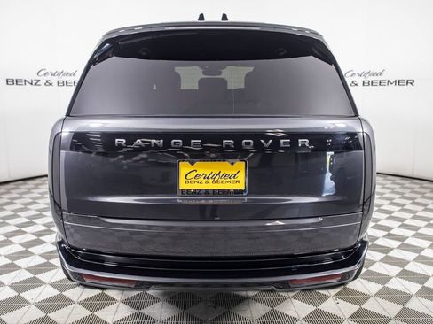 Used 2024 Land Rover Range Rover SE AWD/4WD image 4