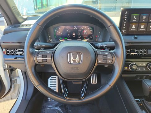 Used 2024 Honda Accord Sport image 17