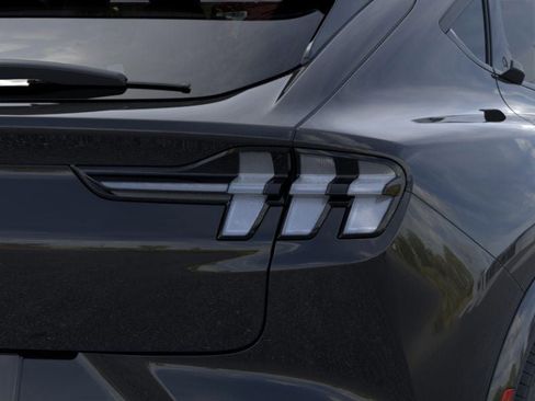 New 2026 Ford Mustang Mach-E GT AWD/4WD image 21