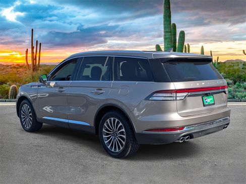 Used 2020 Lincoln Aviator Reserve w/ Equipment Group 201A image 5