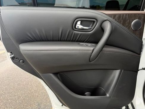 Used 2023 Nissan Armada Platinum w/ Captain's Chairs Package RWD image 20