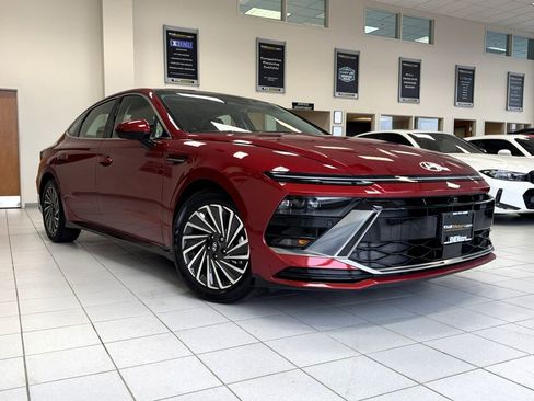 Used 2025 Hyundai Sonata Limited image 10