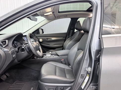 Certified 2023 INFINITI QX50 Luxe FWD image 10