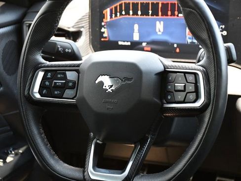 Used 2025 Ford Mustang GT Premium RWD image 27
