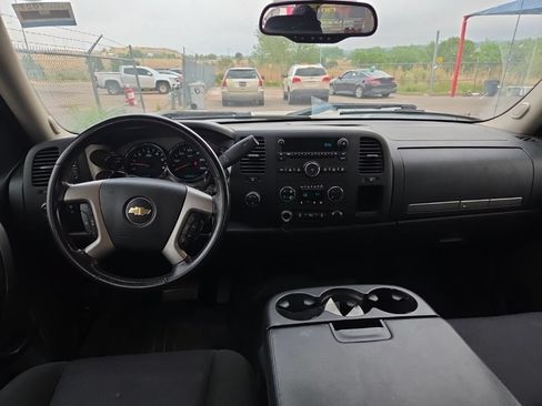 Used 2012 Chevrolet Silverado 2500 LT w/ Interior Plus Package AWD/4WD image 4