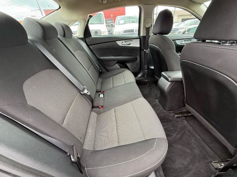 Used 2023 Kia Forte LXS w/ LXS Technology Package FWD image 34