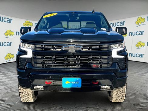 Used 2024 Chevrolet Silverado 1500 LT Trail Boss w/ Convenience Package II image 2