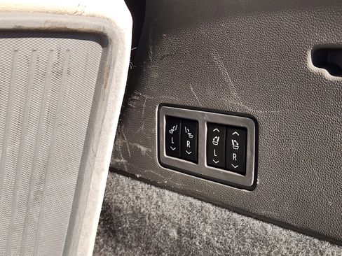 Used 2022 Cadillac XT6 Premium Luxury w/ Technology Package image 45