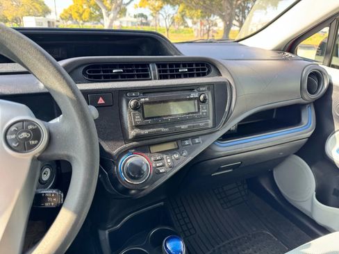 Used 2013 Toyota Prius C Two image 16