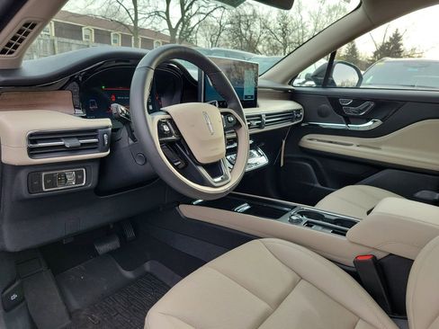 New 2026 Lincoln Corsair Reserve w/ Rear Removable Package Tray image 20