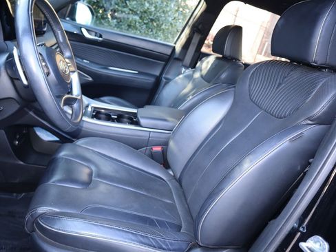 Used 2023 Hyundai Palisade Calligraphy image 9