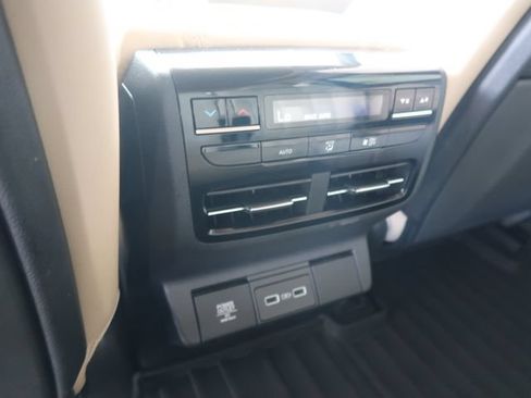 Used 2022 Acura MDX FWD w/ Technology Package image 33