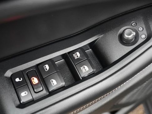 Certified 2023 Jeep Grand Cherokee Altitude image 21