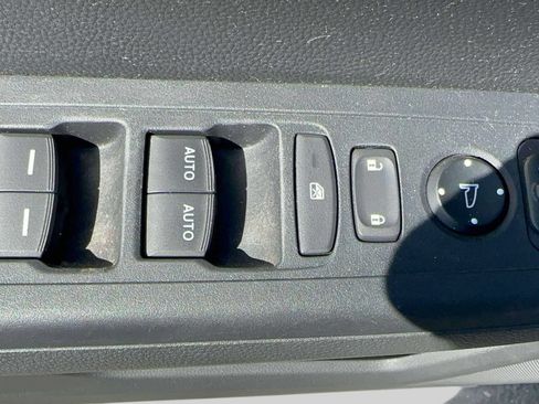 Certified 2024 Honda CR-V EX image 13