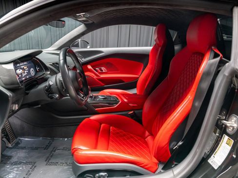 Used 2018 Audi R8 V10 image 41