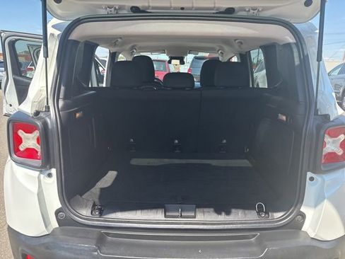 Used 2015 Jeep Renegade Trailhawk AWD/4WD image 11