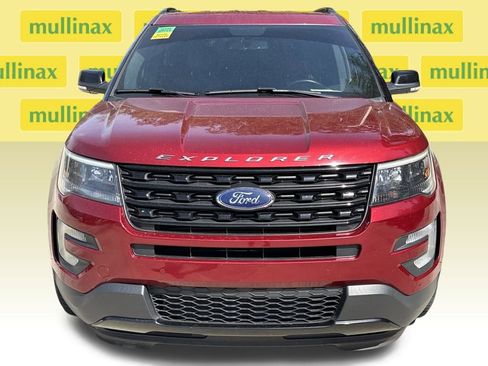 Used 2017 Ford Explorer Sport image 14