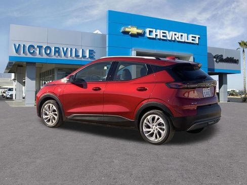 Certified 2022 Chevrolet Bolt EUV LT w/ Comfort Package image 7
