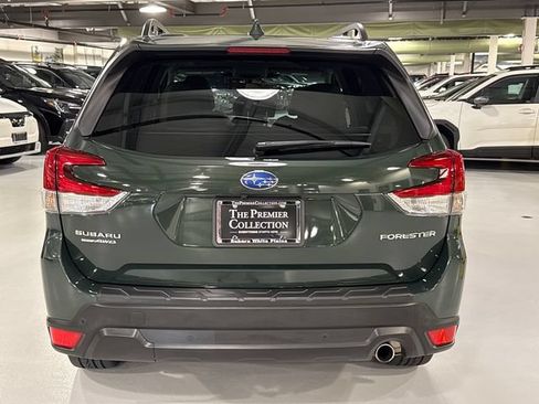 Used 2023 Subaru Forester Limited AWD/4WD image 3