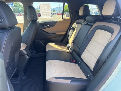 Used 2026 Chevrolet Equinox ACTIV AWD/4WD image 11