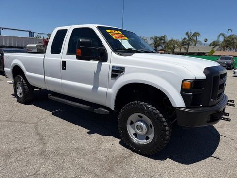 Used 2009 Ford F250 4x4 SuperCab Super Duty image 3