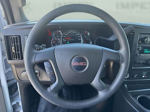 Used 2023 GMC Savana 2500 w/ Driver Convenience Package image 10