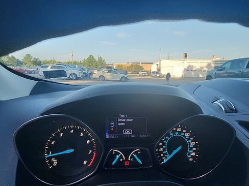 Used 2013 Ford Escape SE FWD image 13
