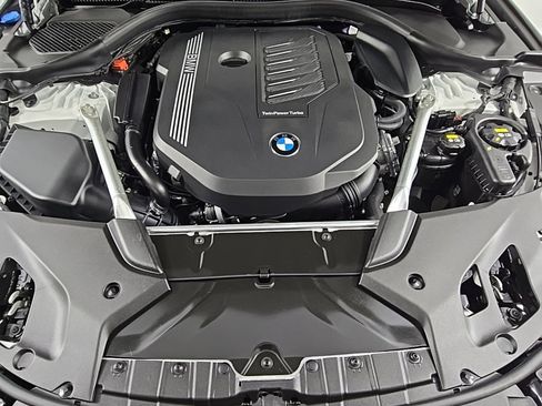 Certified 2022 BMW 540i xDrive w/ Convenience Package image 12