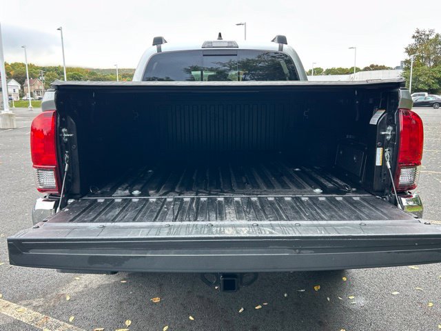 Used 2023 Toyota Tacoma SR5 AWD/4WD image 17