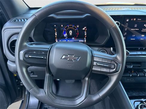 Used 2023 Chevrolet Colorado Trail Boss w/ Technology Package image 11