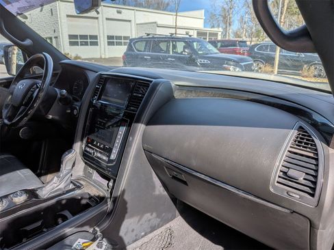 Used 2021 INFINITI QX80 Sensory w/ All-Season Package image 45