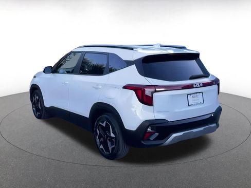 Used 2025 Kia Seltos S image 11