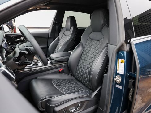 Used 2021 Audi SQ8 Prestige image 5