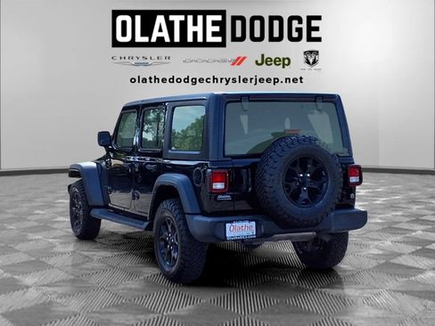 Used 2021 Jeep Wrangler Unlimited Sport AWD/4WD image 5