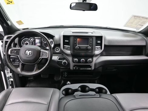 Used 2024 RAM 2500 Tradesman w/ Chrome Appearance Group AWD/4WD image 19